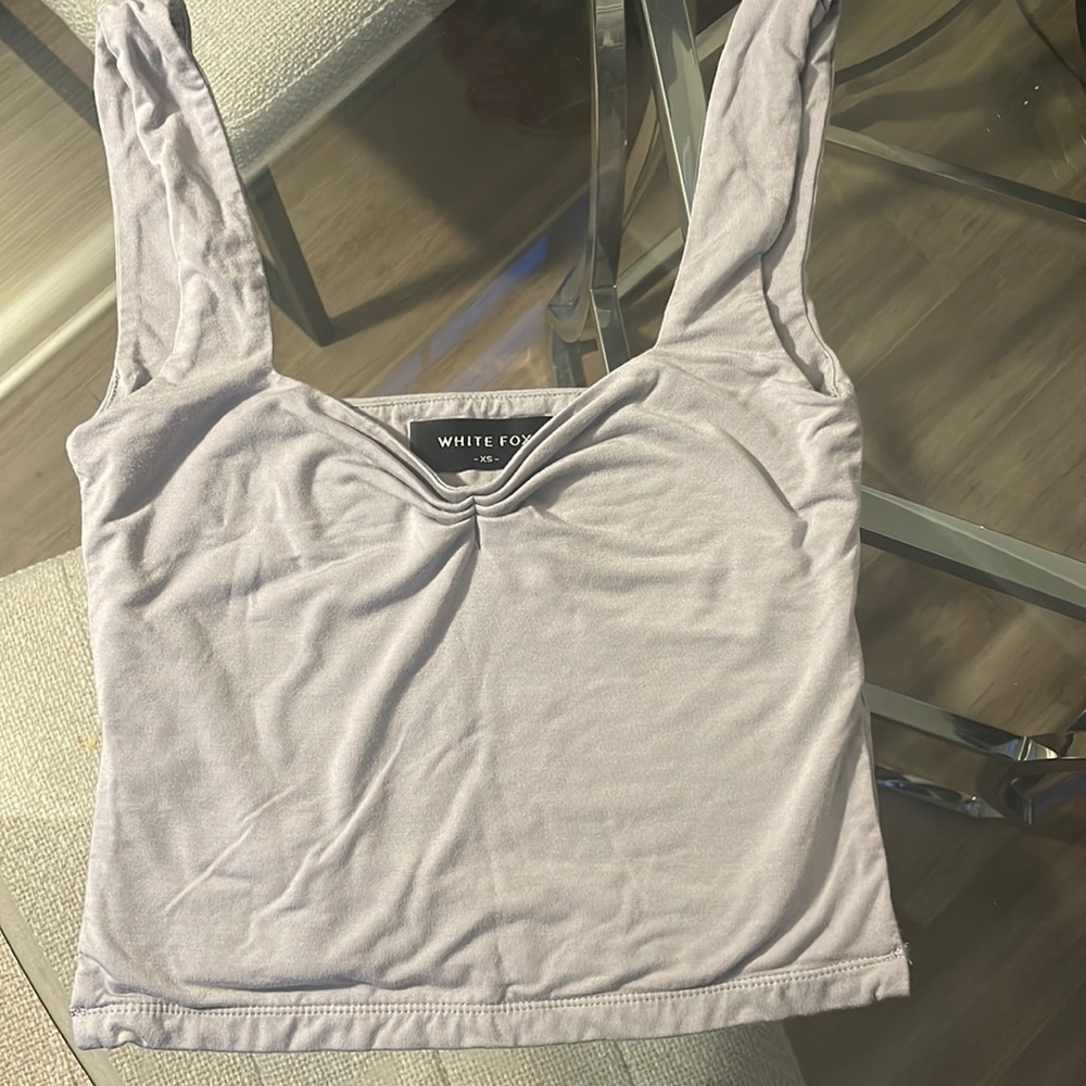 WHITE FOX Taking off top- grey mist